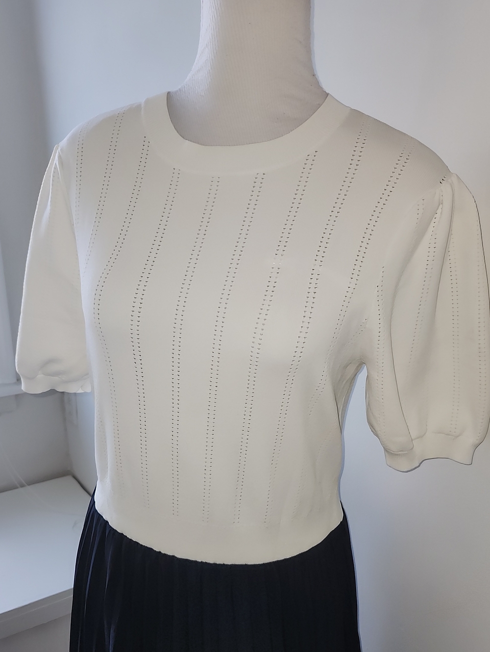 Ted Baker Navy & White Pleated Midi Dress Size 10 Office Minimalist - Picture 2 of 10